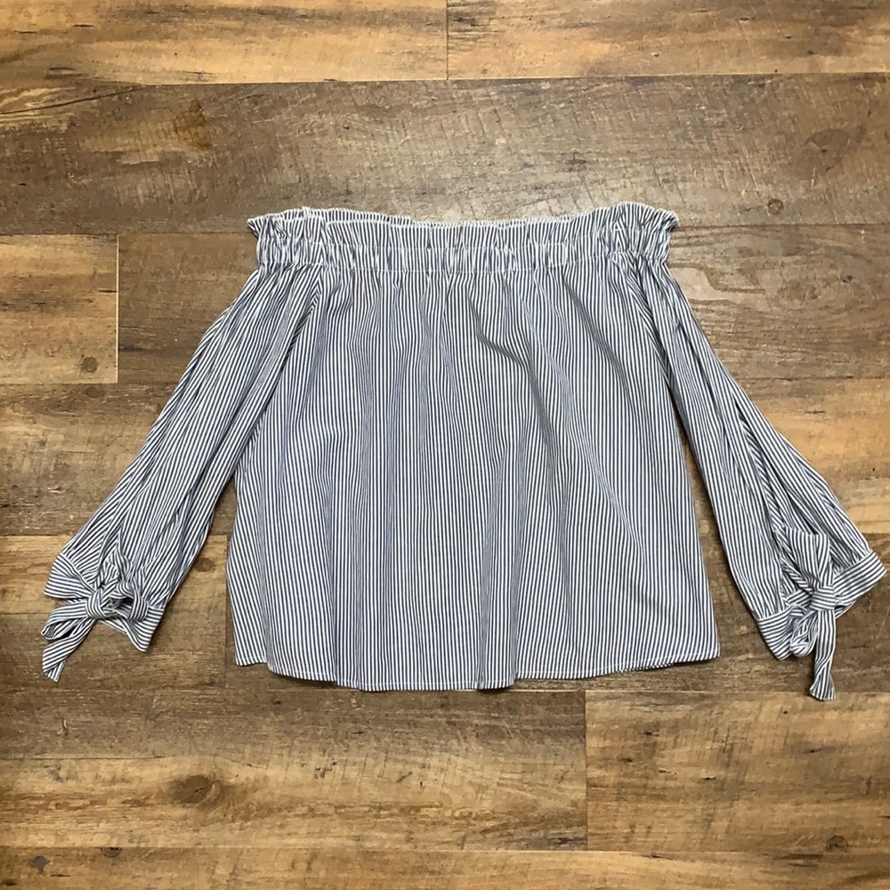 American Eagle Off the Shoulder Pinstripe Top